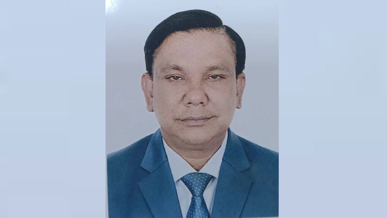 বাংলাদেশ ব্যাংকের নির্বাহী পরিচালক আমজাদ হোসেন খাঁন । ছবি ফাইল