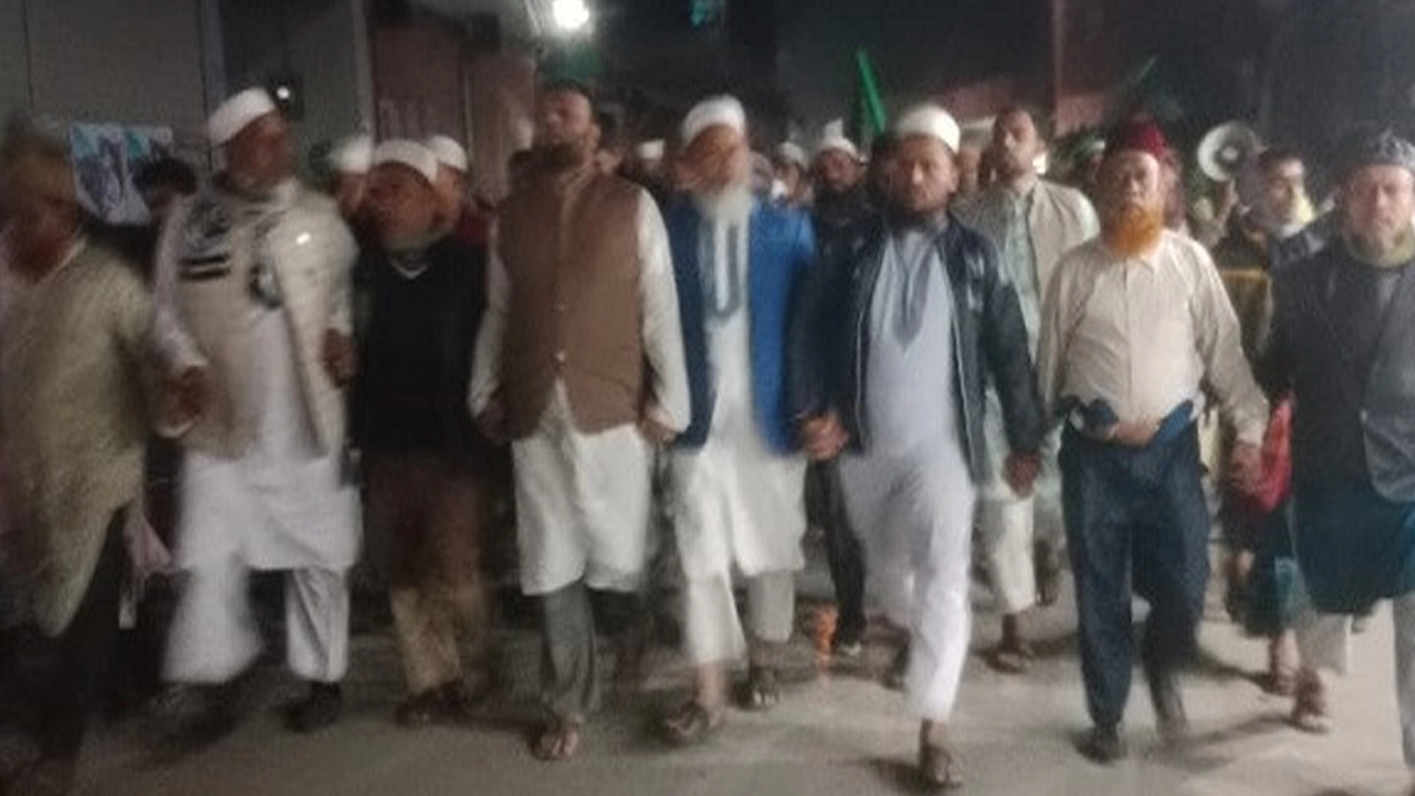 নরসিংদীতে বিএনপি ও জামায়াতের সংঘর্ষে ৩০ জন আহত