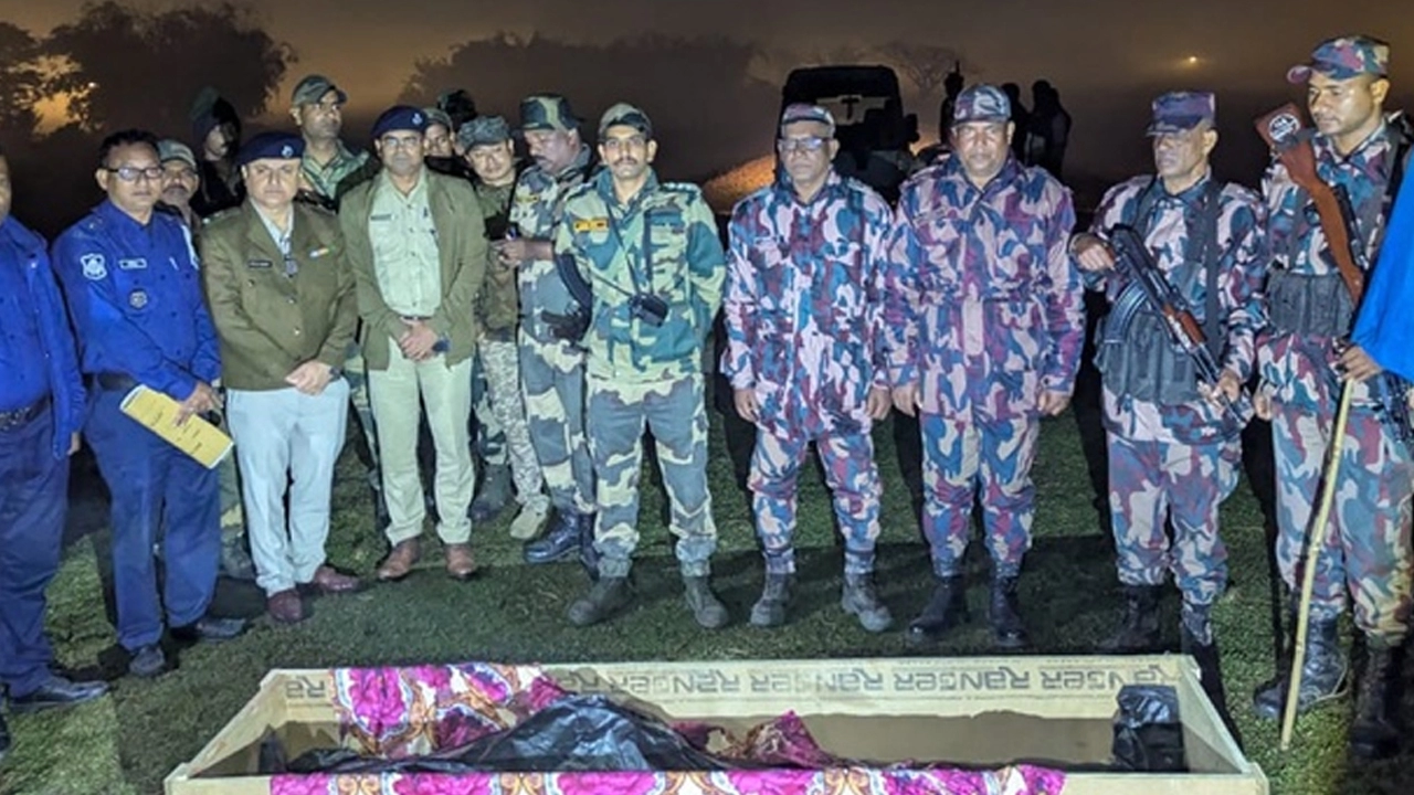 পাটগ্রাম সীমান্তে বিএসএফের গুলিতে নিহত বাংলাদেশি যুবকের মরদেহ হস্তান্তর  ¦ ছবি: সংগৃহীত