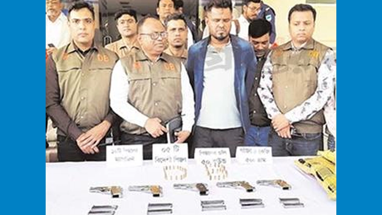 সীমান্ত এলাকায় সংঘবদ্ধ অস্ত্র ব্যবাসায়ী চক্র সরব ¦ ছবি: গ্রামের কাগজ