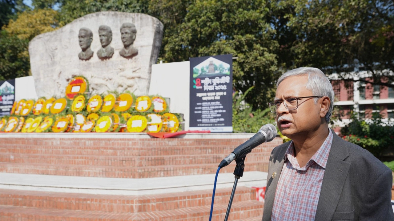 যথাযোগ্য মর্যাদায় রাজশাহীতে শহীদ বুদ্ধিজীবী দিবস পালিত  ¦ ছবি: হাফিজুর রহমান পান্না