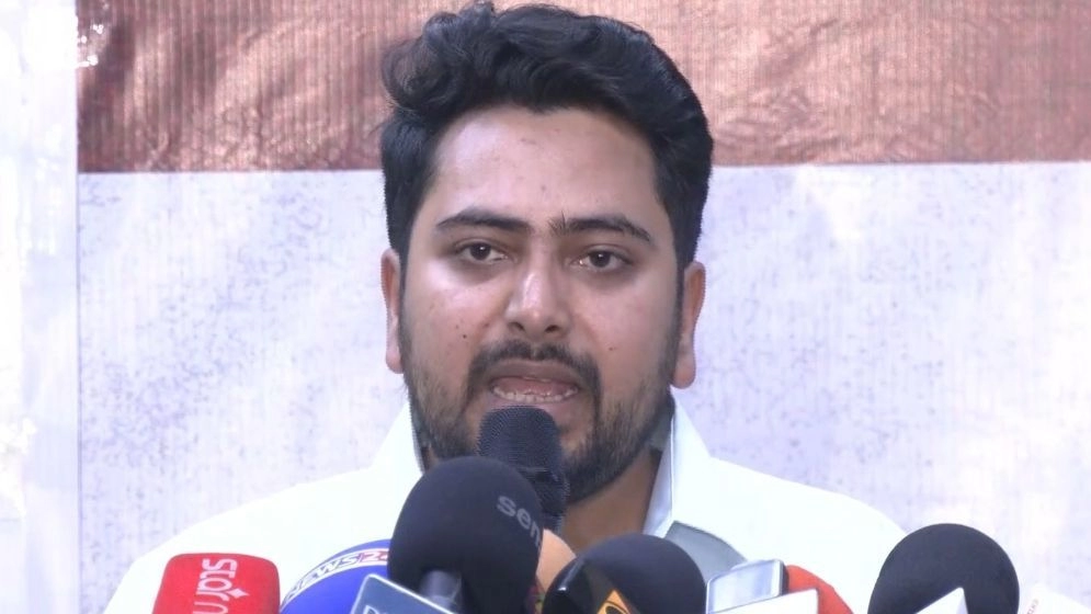 নাহিদ ইসলাম । ছবি ইন্টারনেট