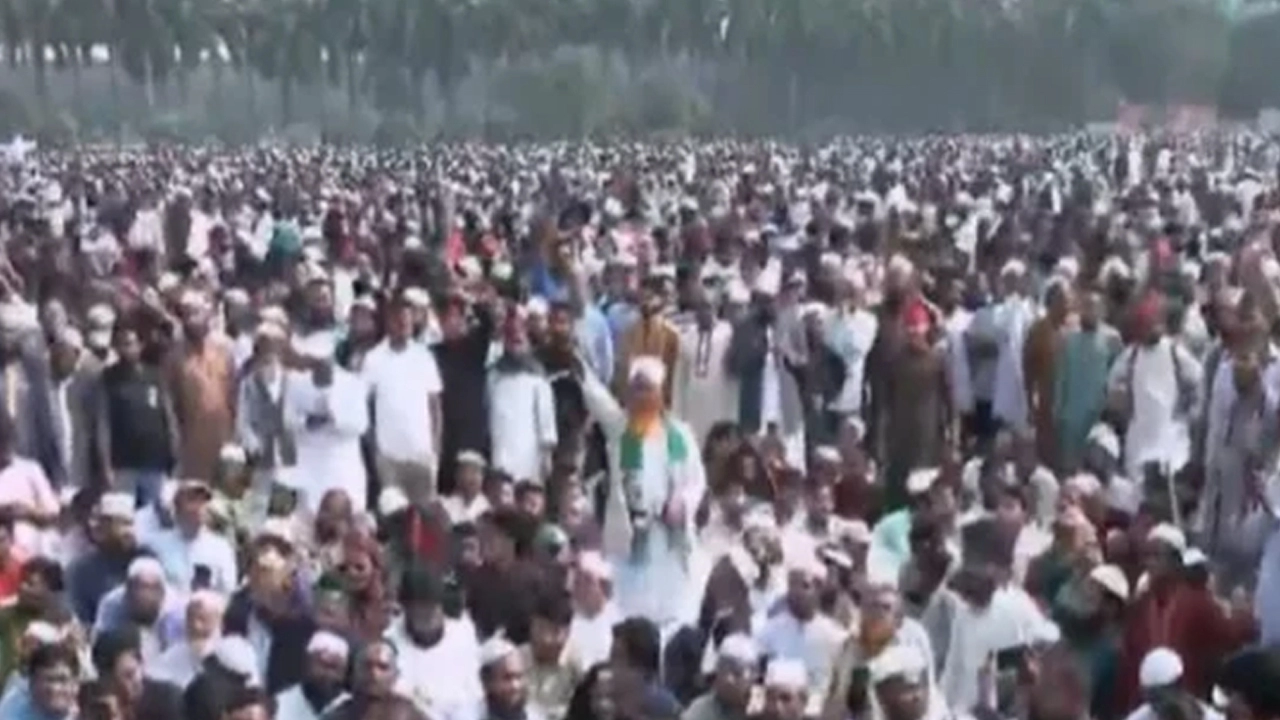 মানিক মিয়া অ্যাভিনিউতে লাখো মানুষের ঢল