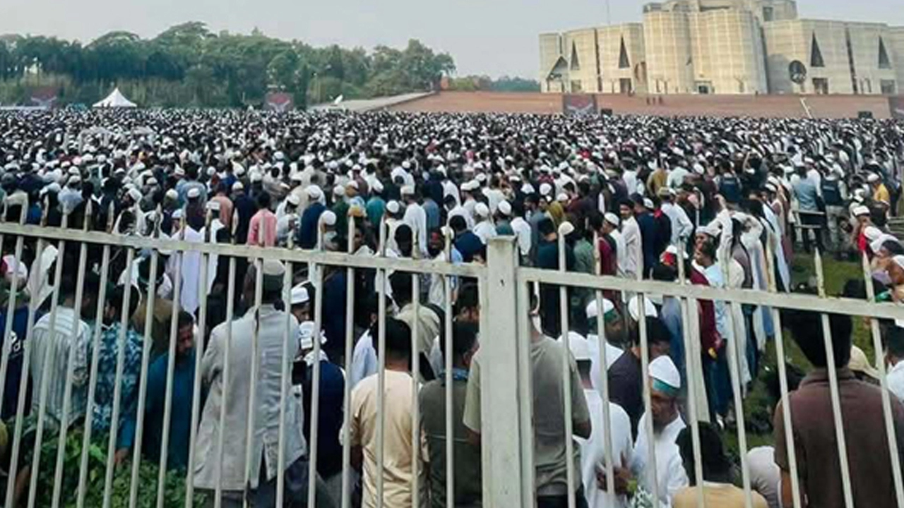 হাদির নামাজে জানাজা অনুষ্ঠিত: লাখো মানুষের অংশগ্রহণ
