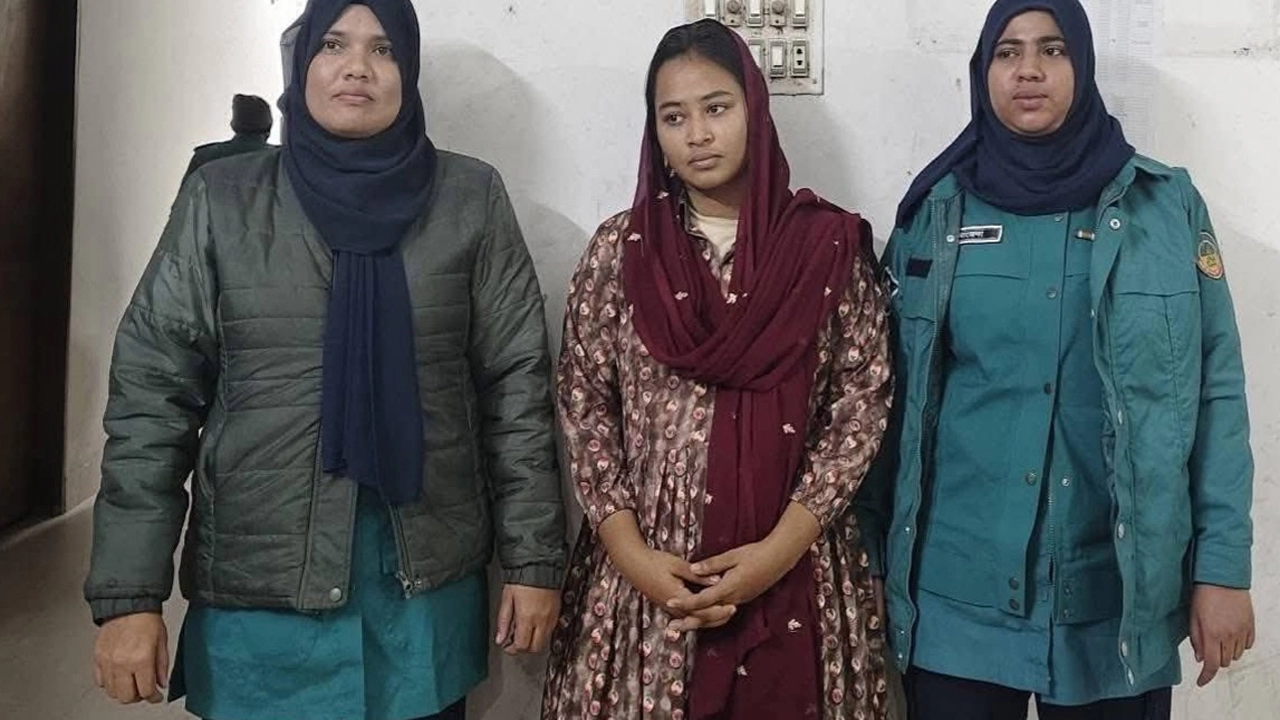 জুলাইযোদ্ধা তাহরিমা জান্নাত সুরভী গ্রেপ্তার