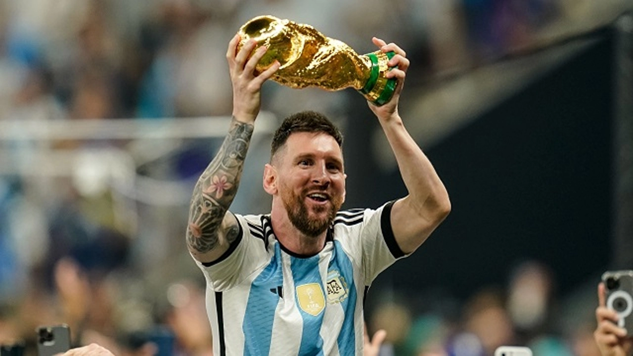 শতাব্দীর সেরা ক্রীড়াবিদ লিওনেল মেসি