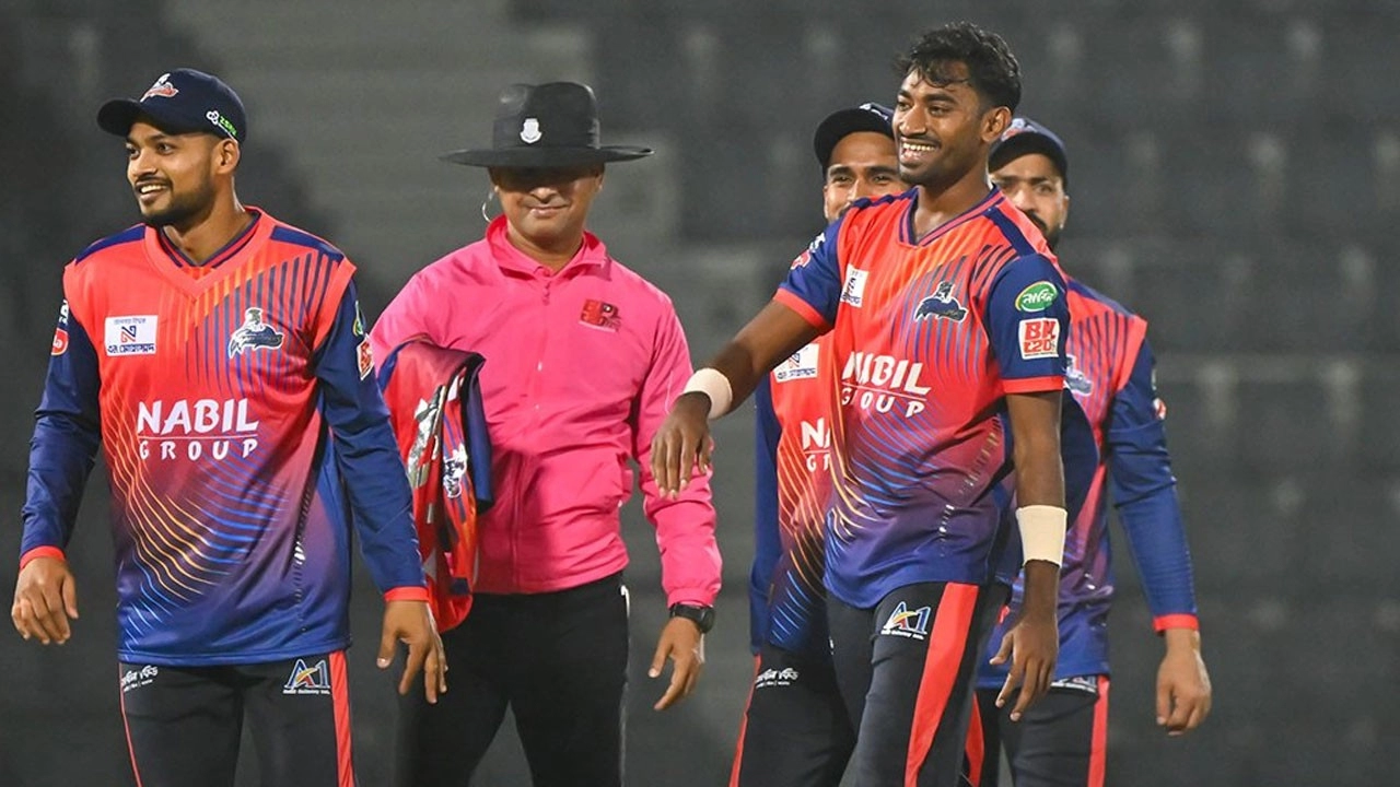 বিপিএল-এ নতুন আশা : রাজশাহী ওয়ারিয়র্সের জয়ের নায়ক রিপন মন্ডল