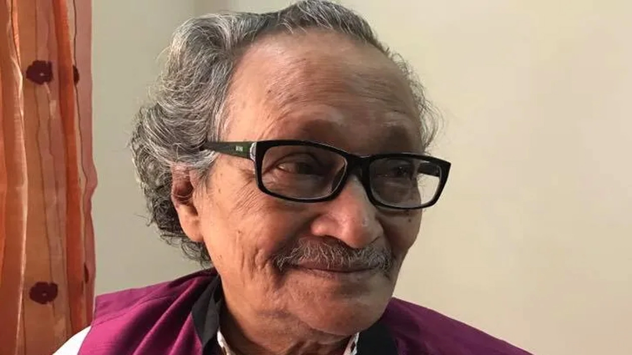 একুশে পদকপ্রাপ্ত ছড়াকার সুকুমার বড়ুয়া মারা গেছেন