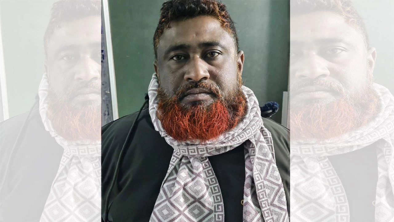 নওয়াপাড়া ইউনিয়ন পরিষদের চেয়ারম্যান হুমায়ুন কবির তুহিন