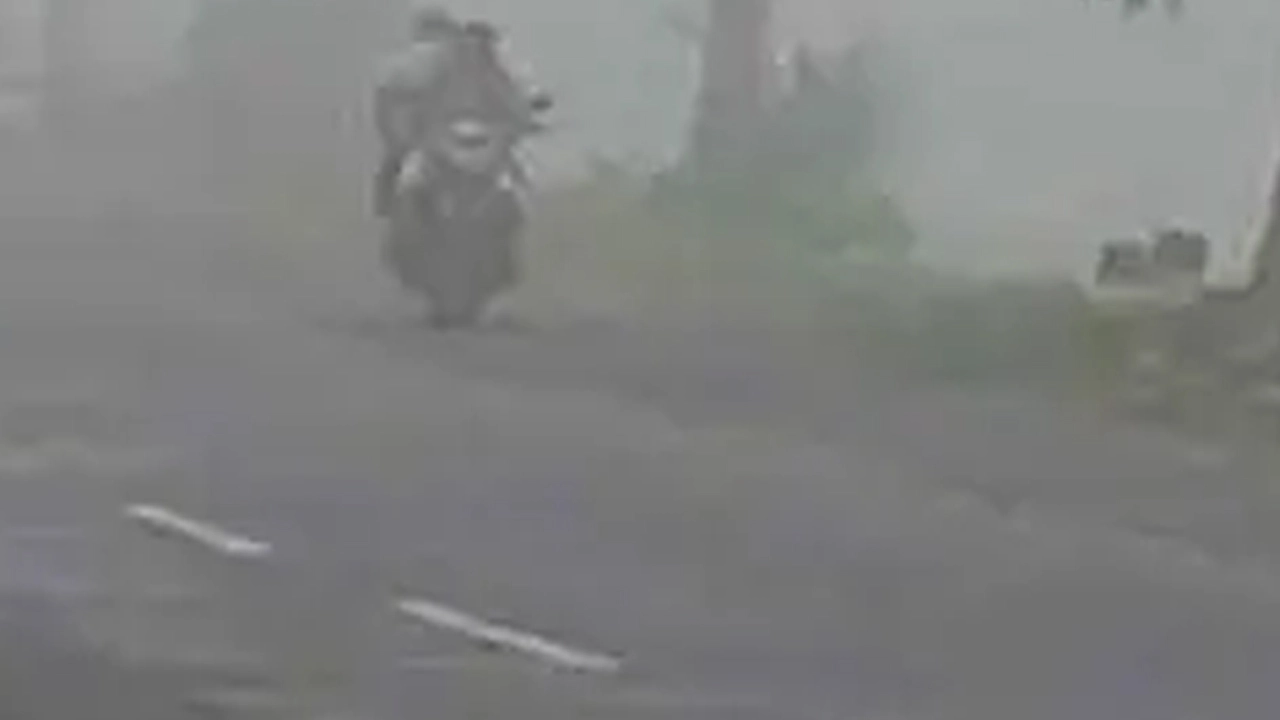 শীতে বিপর্যস্ত চুয়াডাঙ্গার জনজীবন, তাপমাত্রা ৬.৯ ডিগ্রিতে