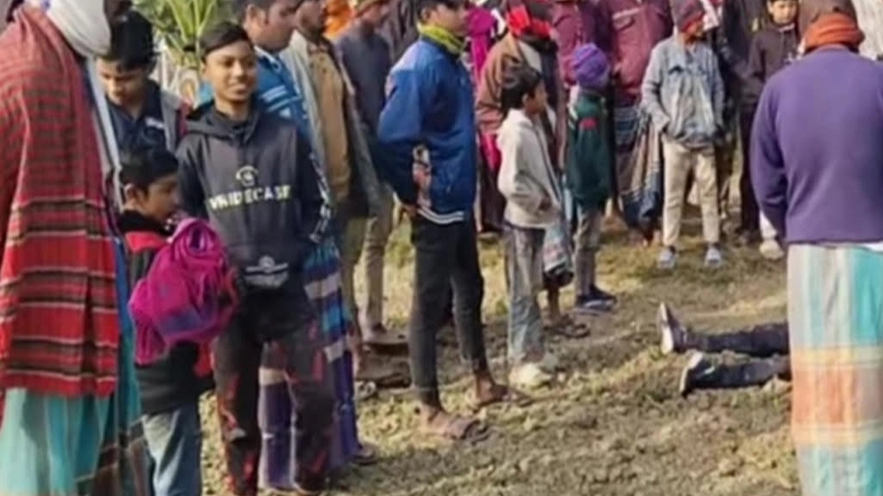 আলমডাঙ্গায় অজ্ঞাত ব্যক্তির মরদেহ উদ্ধার ¦ ছবি: প্রতিনিধি