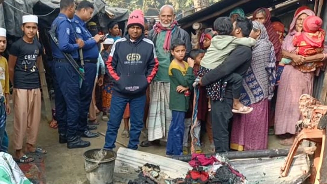 ঝিনাইদহে আগুনে পুড়ে শিশুর মৃত্যু
