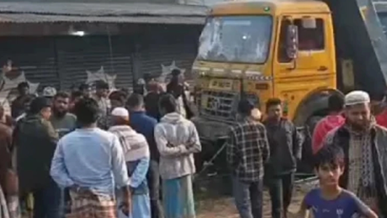 লক্ষ্মীপুরে ডাম্পট্রাকের চাপায় ১০ বছর বয়সী স্কুলছাত্রী আফরিনের মৃত্যু