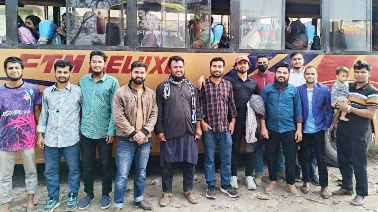 বিসিএস পরীক্ষার্থীদের জন্য যবিপ্রবি এন্টি ড্রাগ সোসাইটি চালু করল পরিবহন ব্যবস্থা
