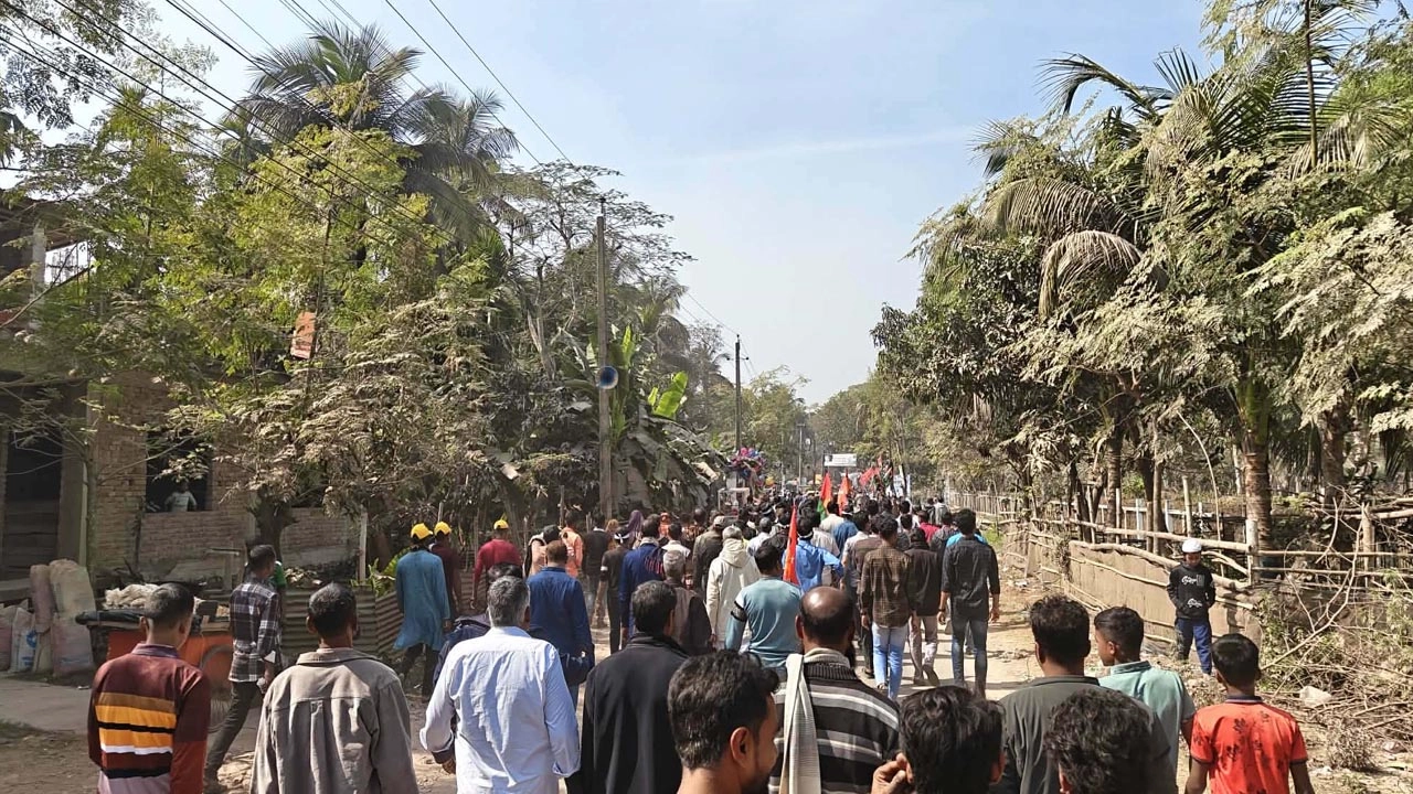 ছবি: গ্রামের কাগজ
