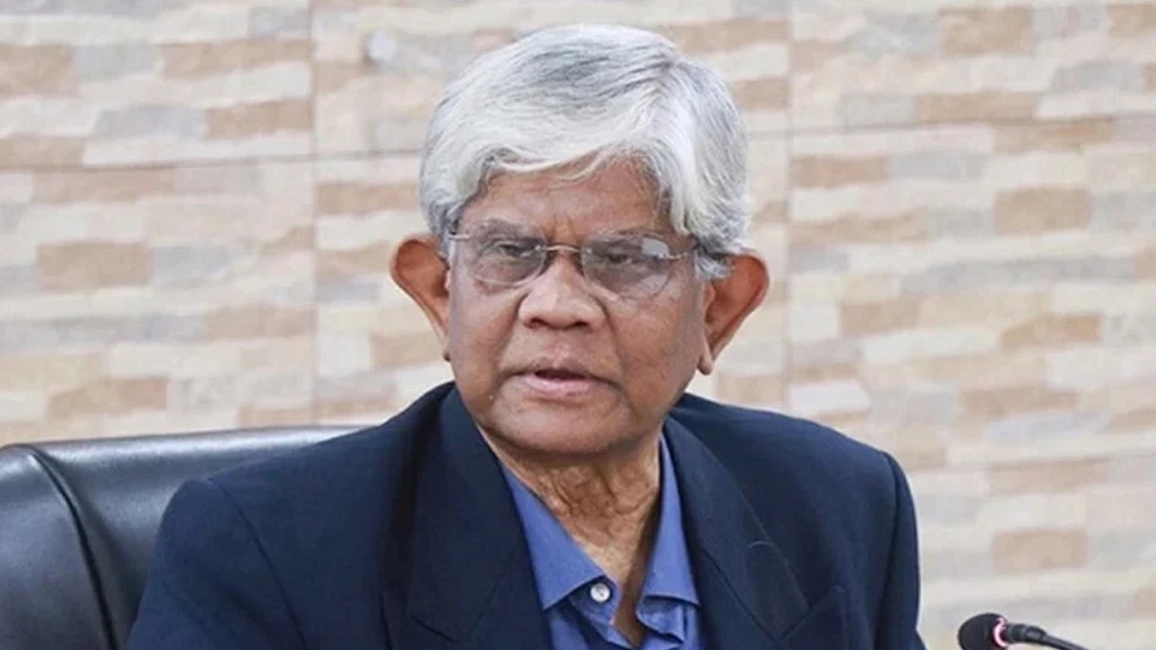 অর্থ উপদেষ্টা ড. সালেহউদ্দিন আহমেদ।