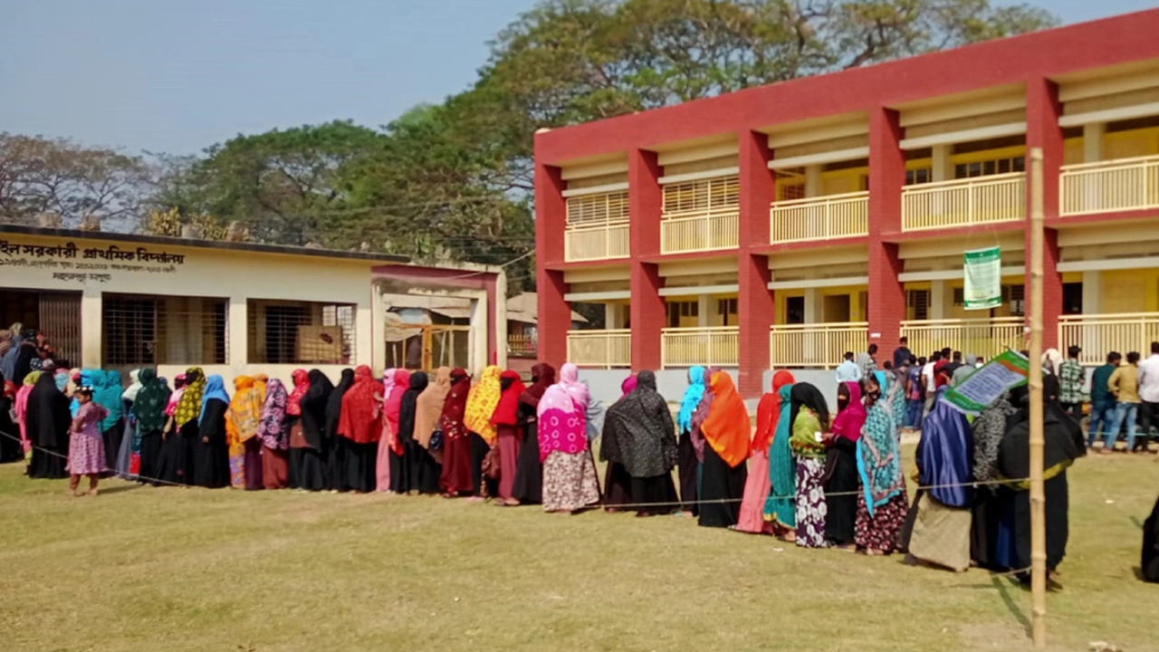মহম্মদপুরে শান্তিপূর্ণ পরিবেশে সম্পন্ন হয়েছে ভোটগ্রহণ।