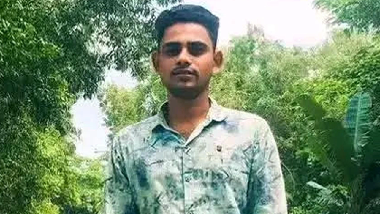 কাঁঠালিয়ায় মাদকাসক্ত ছেলেকে হত্যার পর পুলিশের কাছে পিতার আত্মসমর্পণ