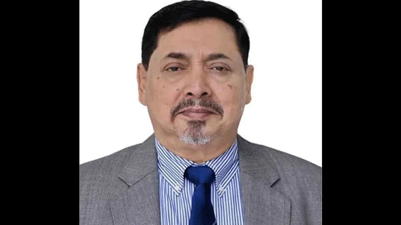 স্বরাষ্ট্র মন্ত্রণালয়ের সিনিয়র সচিব ড. নাসিমুল গনি । ছবি-গ্রামের কাগজ