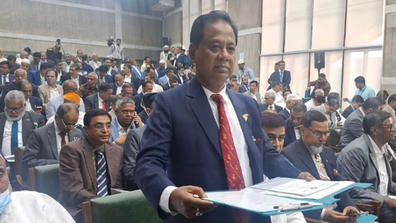ছাত্ররাজনীতি থেকে এমপি, এ বি এম মোশাররফ হোসেনের রাজনৈতিক যাত্রা