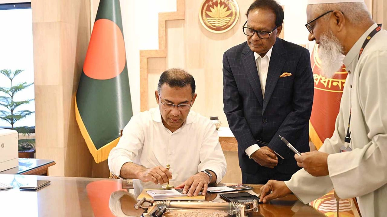 তেজগাঁও কার্যালয়ে অফিস করছেন প্রধানমন্ত্রী তারেক রহমান