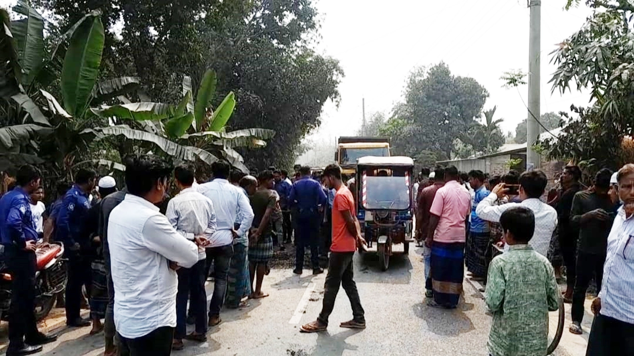 পাটগ্রামে ট্রাক-মোটরসাইকেল সংঘর্ষে ওয়ালটন প্লাজা ম্যানেজার নিহত