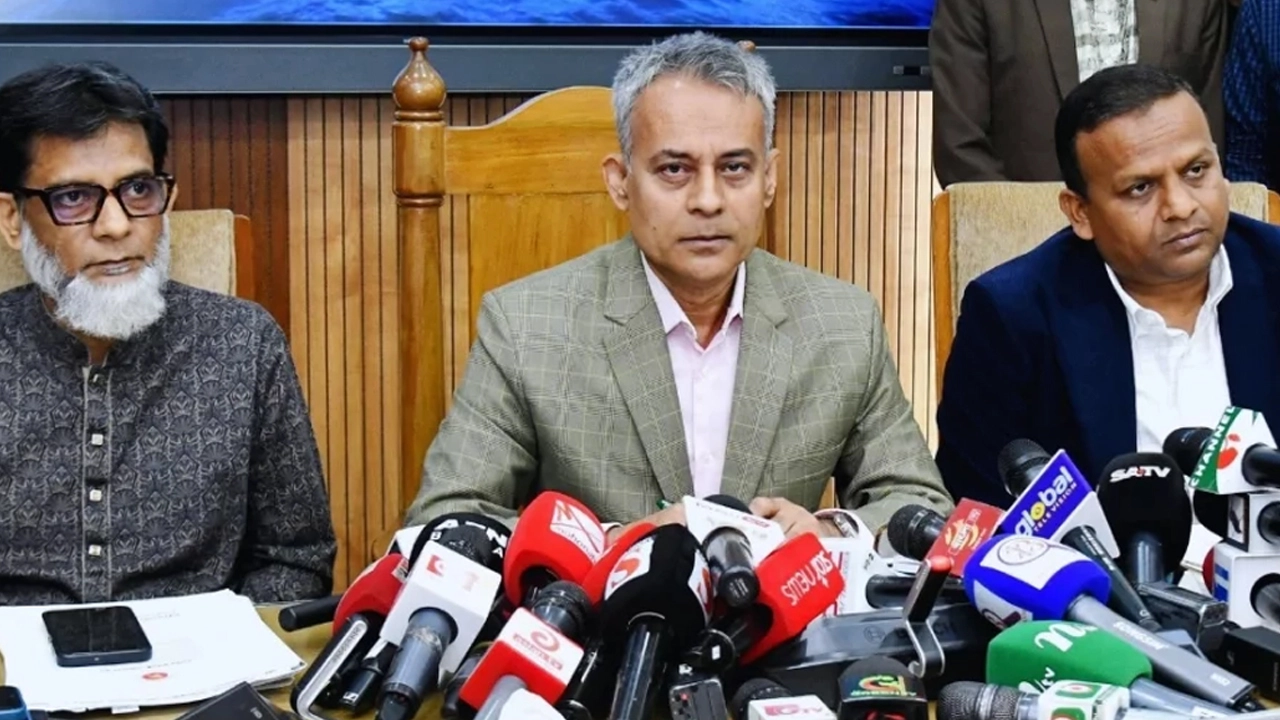 নৌপরিবহন মন্ত্রী শেখ রবিউল আলম।