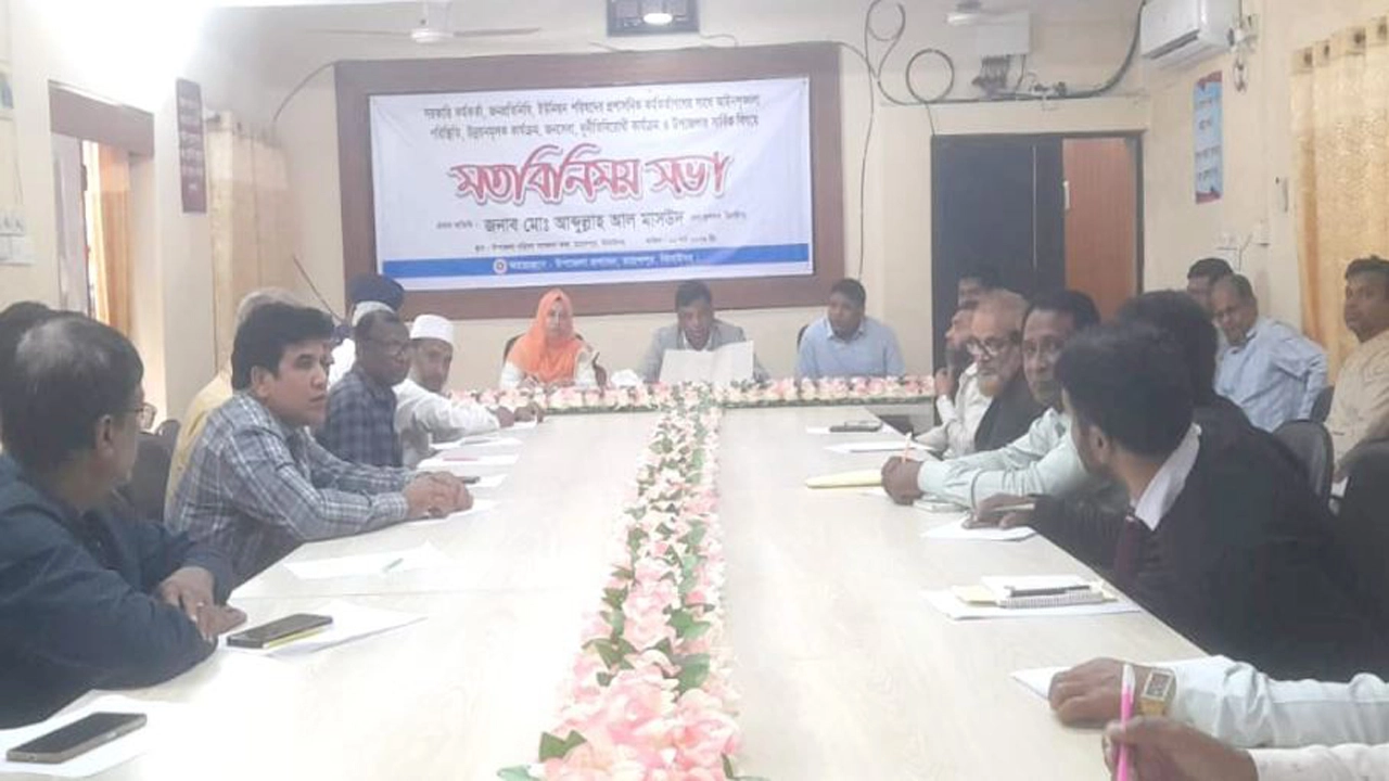 মহেশপুরে ঝিনাইদহ জেলা প্রশাসকের বিভিন্ন দপ্তর পরিদর্শন
