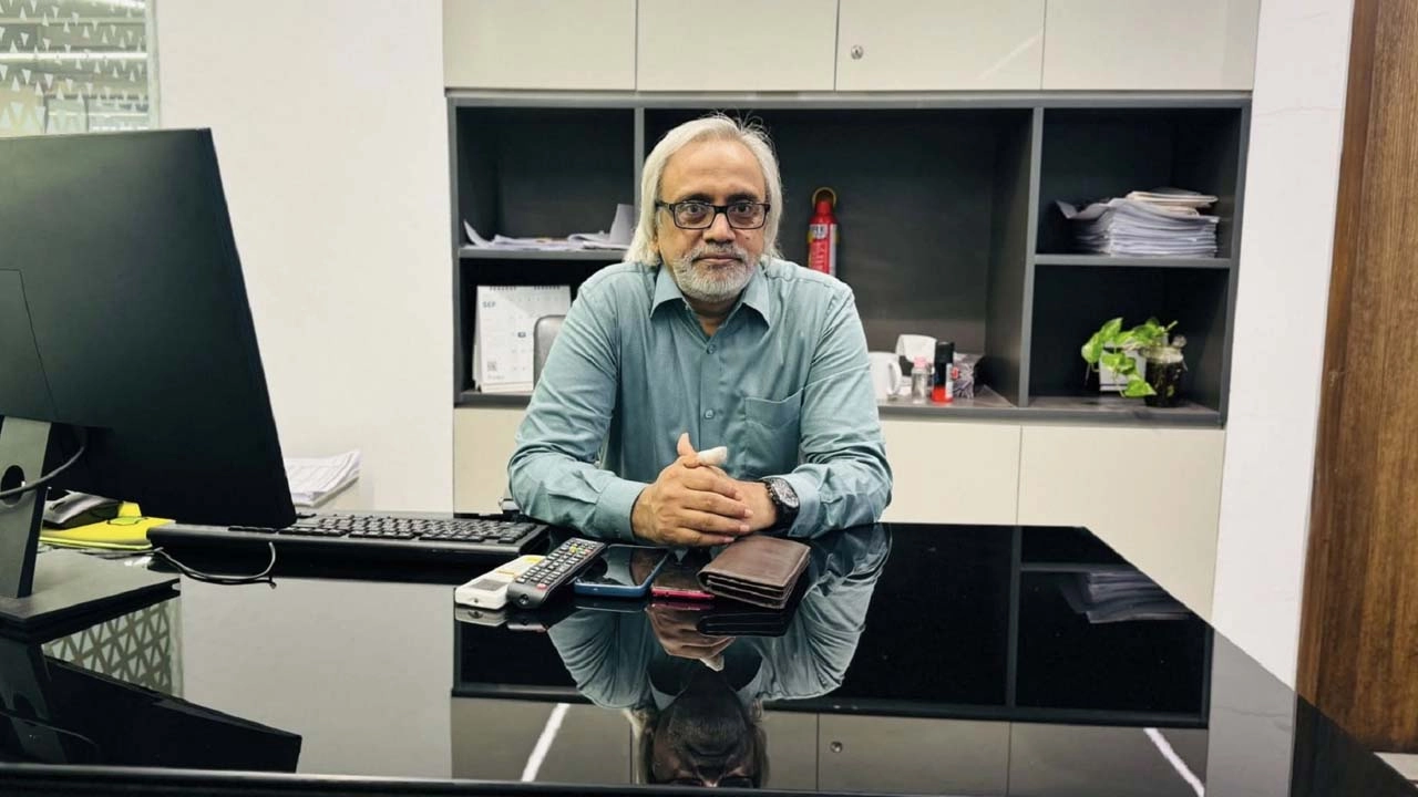 প্রধানমন্ত্রীর স্পিচ রাইটার  বার্তা সংস্থা ইউএনবির সম্পাদক এস এ এম মাহফুজুর রহমান। ছবি: সংগৃহীত