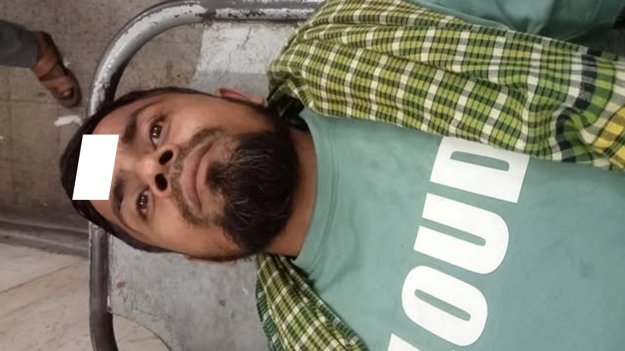 বাঘারপাড়ায় মা-ছেলেকে পিটিয়ে জখম