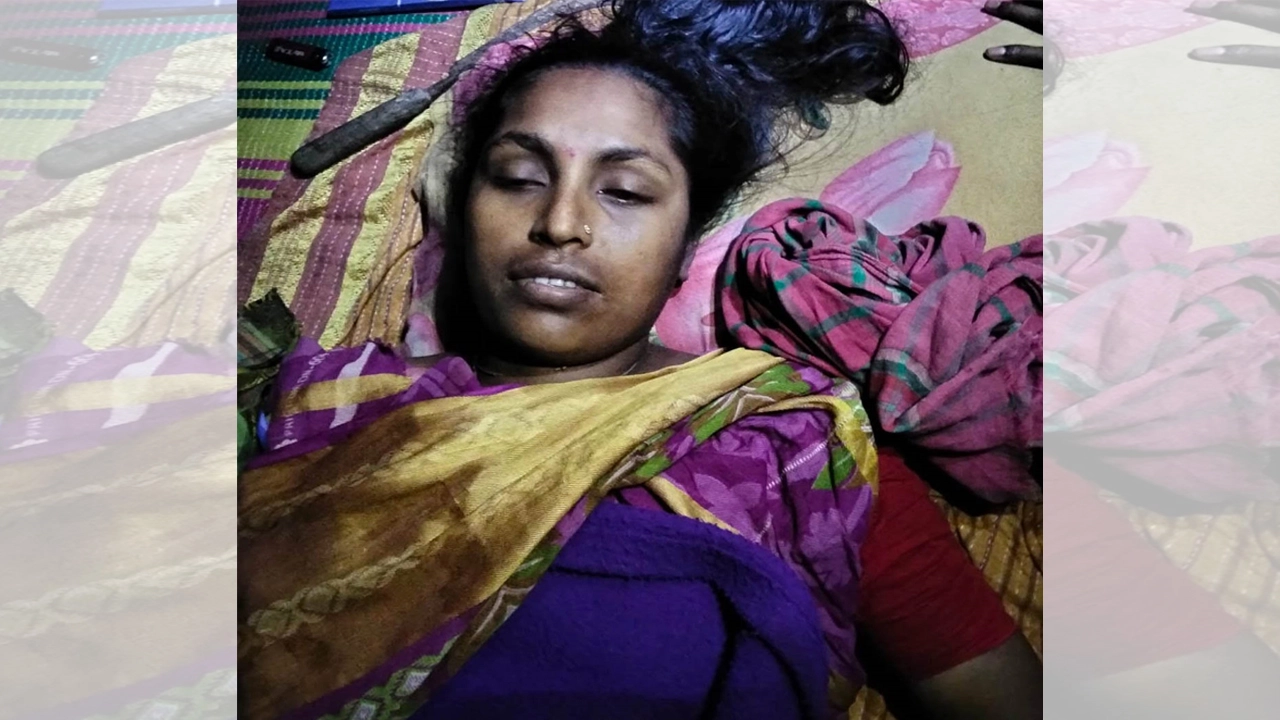 অভয়নগরে বিদ্যুৎস্পৃষ্টে প্রাণ গেল গৃহবধূর