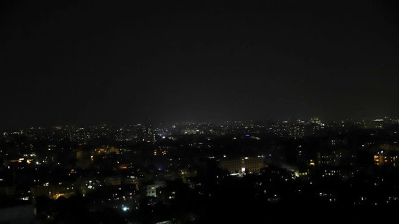 ২৫ মার্চ রাতে সারাদেশে এক মিনিটের ‘ব্ল্যাক আউট’