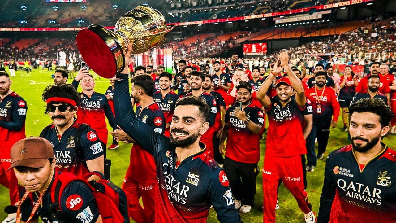 কোহলিদের ফ্রাঞ্চাইজি বিক্রি হলো ২২ হাজার কোটি টাকা!