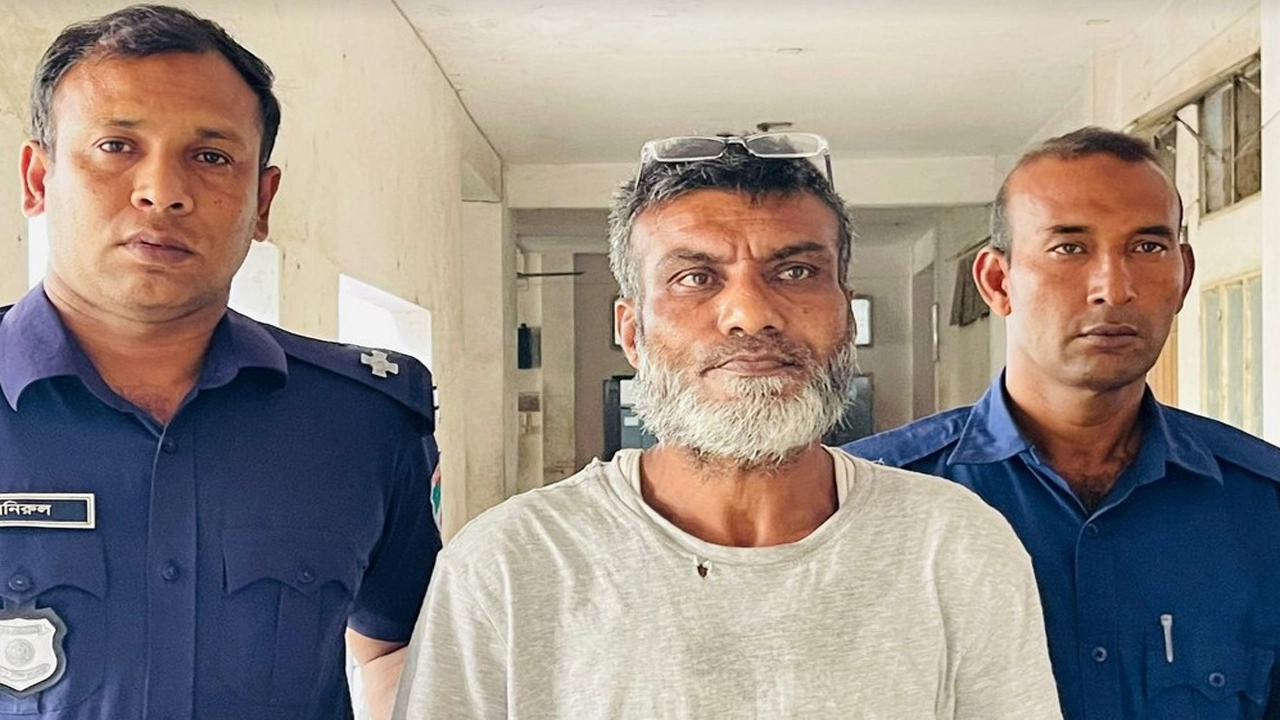 যশোরে যাবজ্জীবন সাজাপ্রাপ্ত আসামি কারাগারে । ছবি-গ্রামের কাগজ