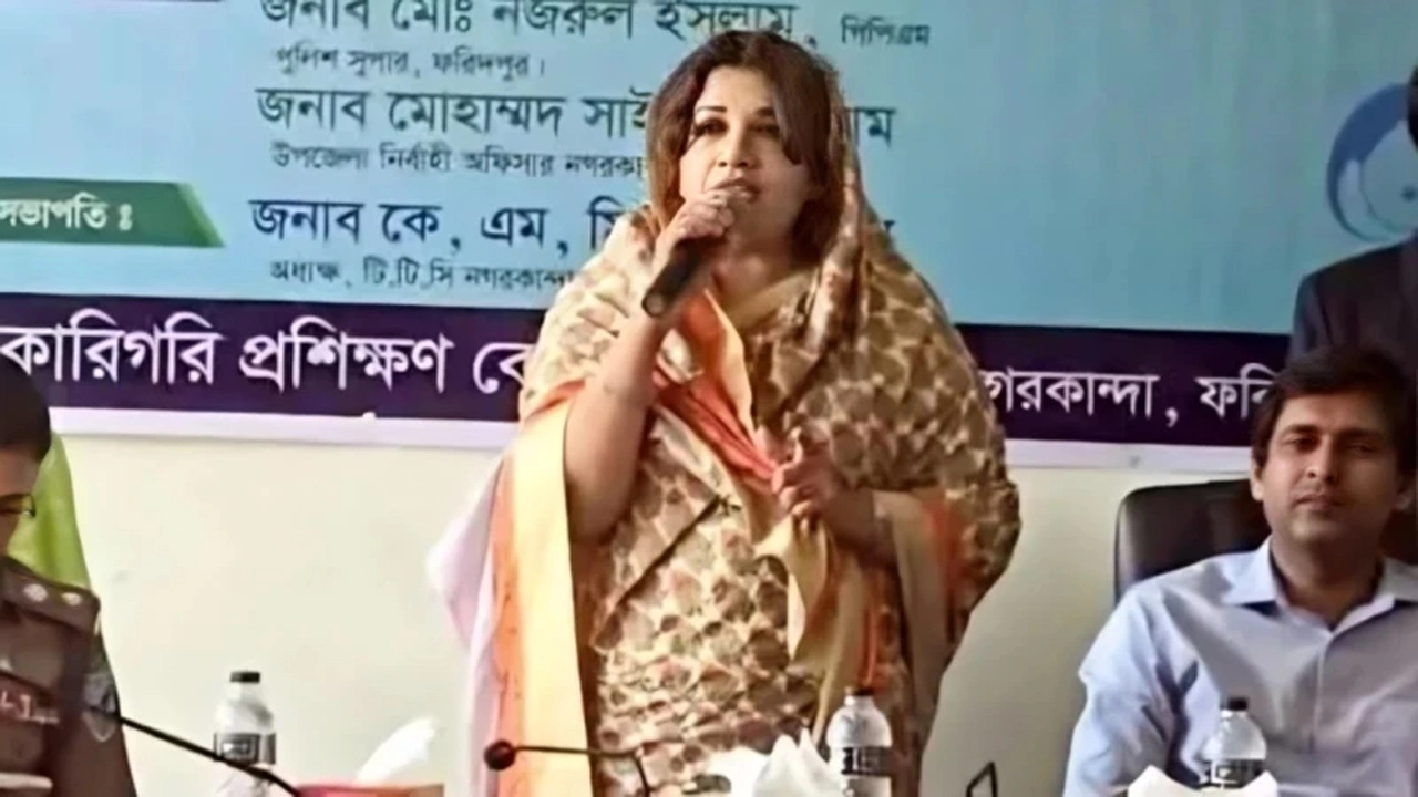 পররাষ্ট্র প্রতিমন্ত্রী শামা ওবায়েদ।