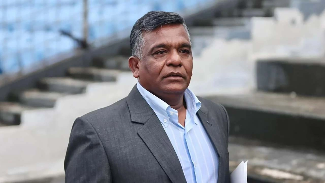 বিসিবি কমিটি ভাঙার দিনই নীরবে বিদায় নিলেন আমিনুল ইসলাম বুলবুল। ছবি: সংগৃহীত