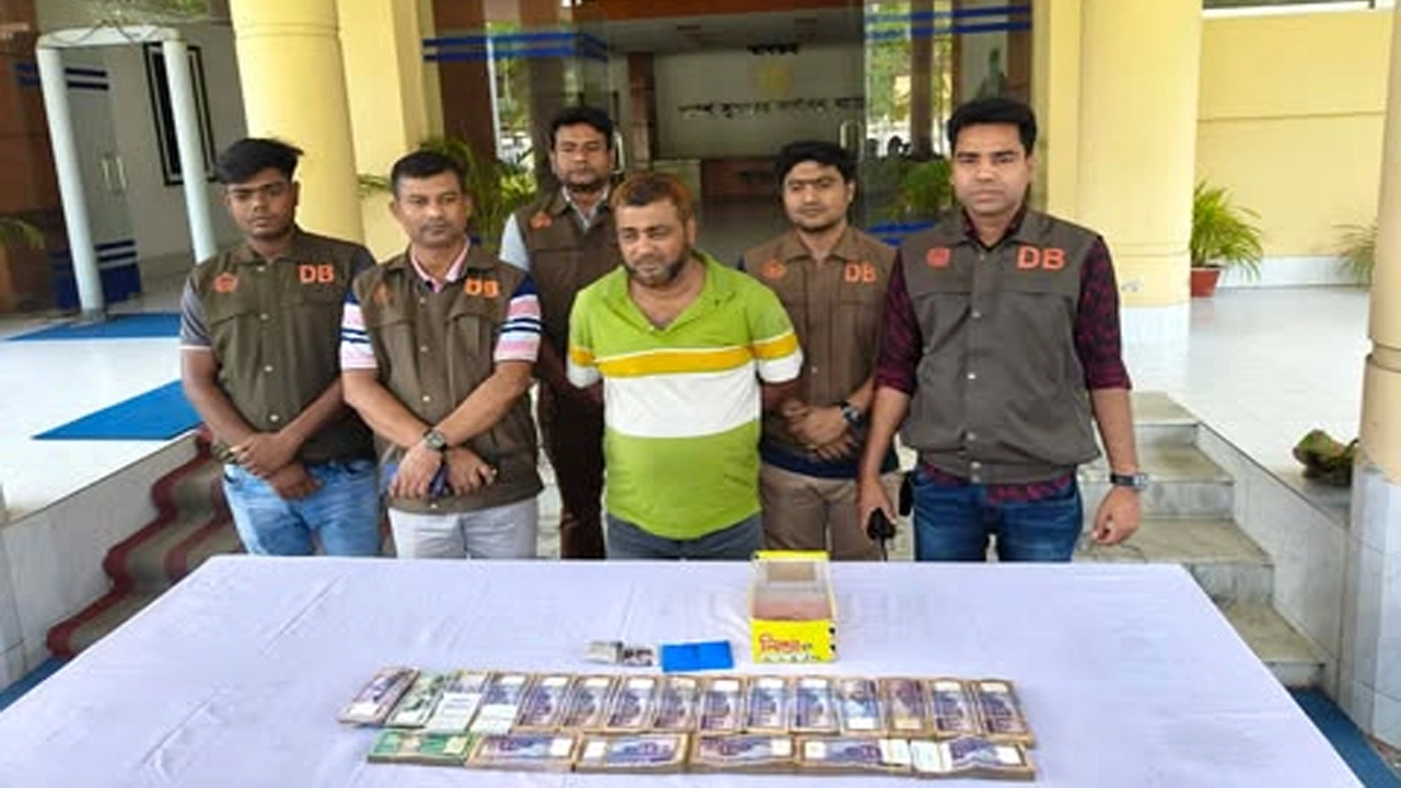 যশোরে ডিবি পুলিশের অভিযানে ইয়াবাসহ ব্যবসায়ী আটক