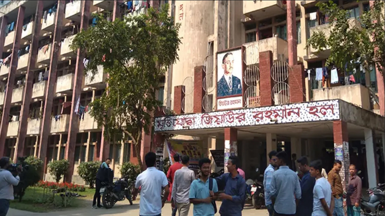 রাবির হল সংসদের এজিএসসহ ৩ শিক্ষার্থীর আবাসিকতা স্থগিত, ভিপিকে শোকজ