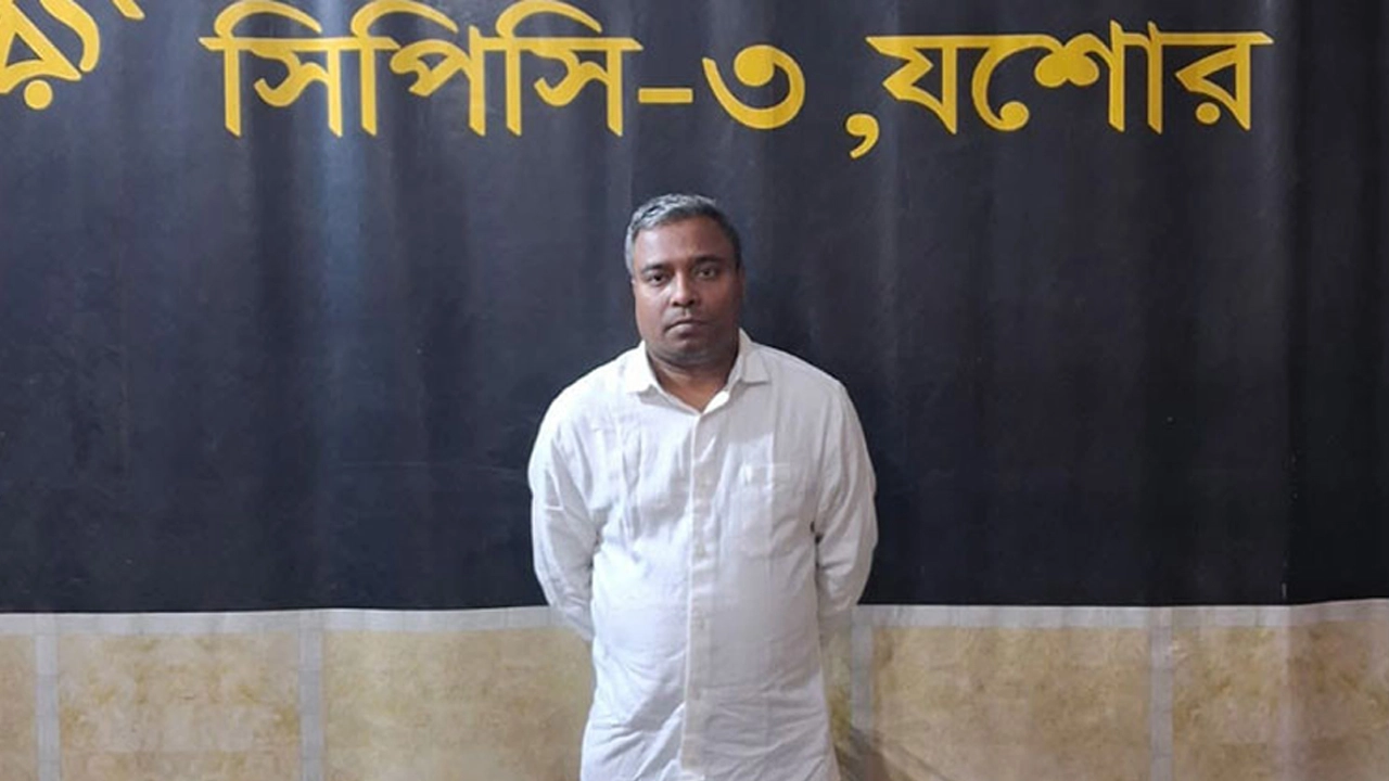 চিকিৎসকের কাছে চাঁদা দাবির মামলায় সাবেক যুবদল নেতা মঈন গ্রেপ্তার