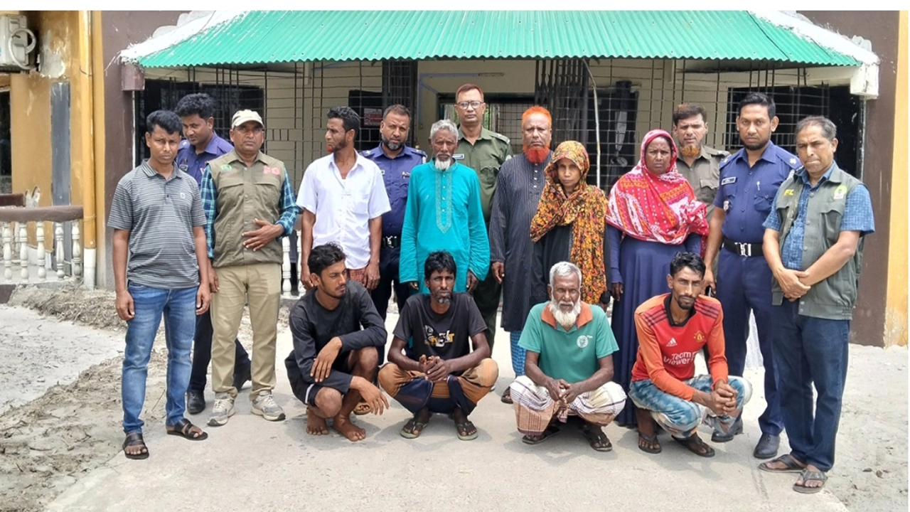 নৌকা ডুবি ও ঝড়ের কবলে পড়ে সুন্দরবনে নিখোঁজ ৯ মৌয়ালের মধ্যে ৭ জন উদ্ধার