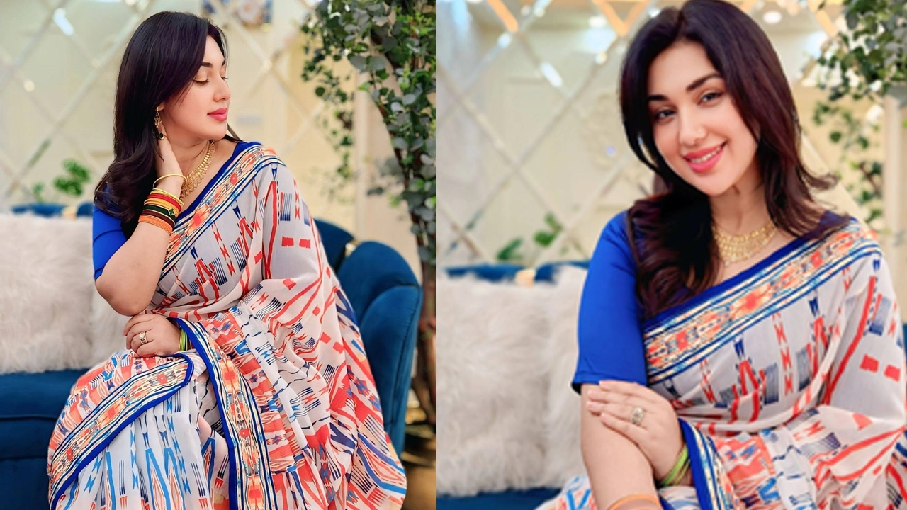 নববর্ষের সাজে অপু বিশ্বাস।