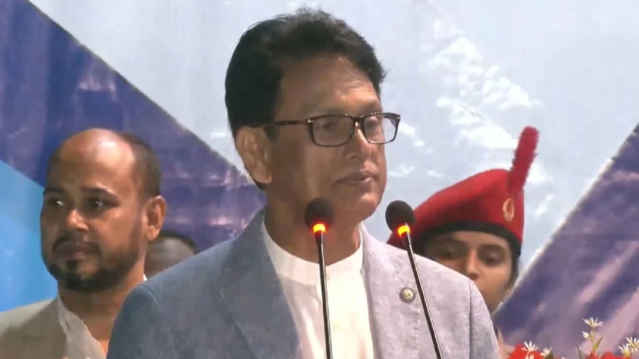 অনলাইন শিক্ষার প্রয়োজনীয়তা নিয়ে গুরুত্বপূর্ণ মন্তব্য করেছেন শিক্ষামন্ত্রী ড. আ ন ম এহছানুল হক মিলন।