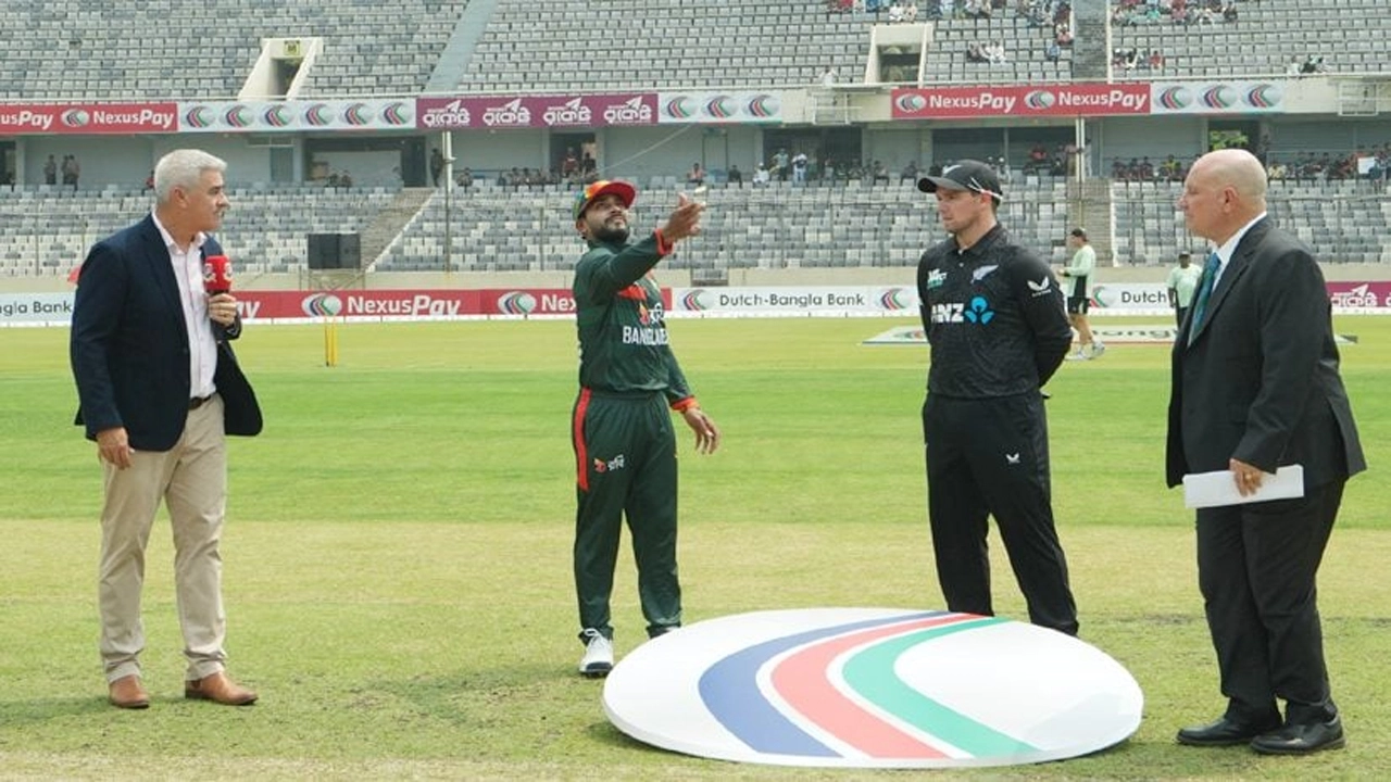 টস হেরে ফিল্ডিংয়ে বাংলাদেশ