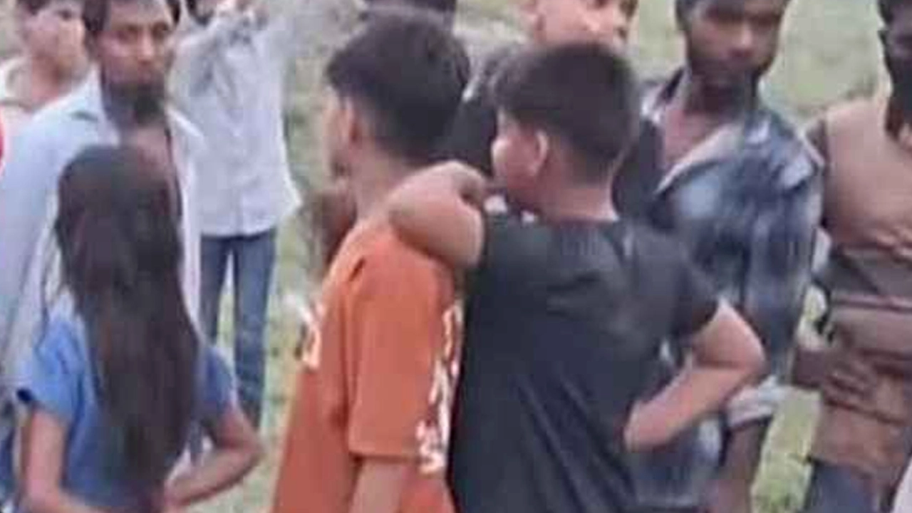 মাটি খুঁড়ে মা ও নবজাতকের মরদেহ উদ্ধার