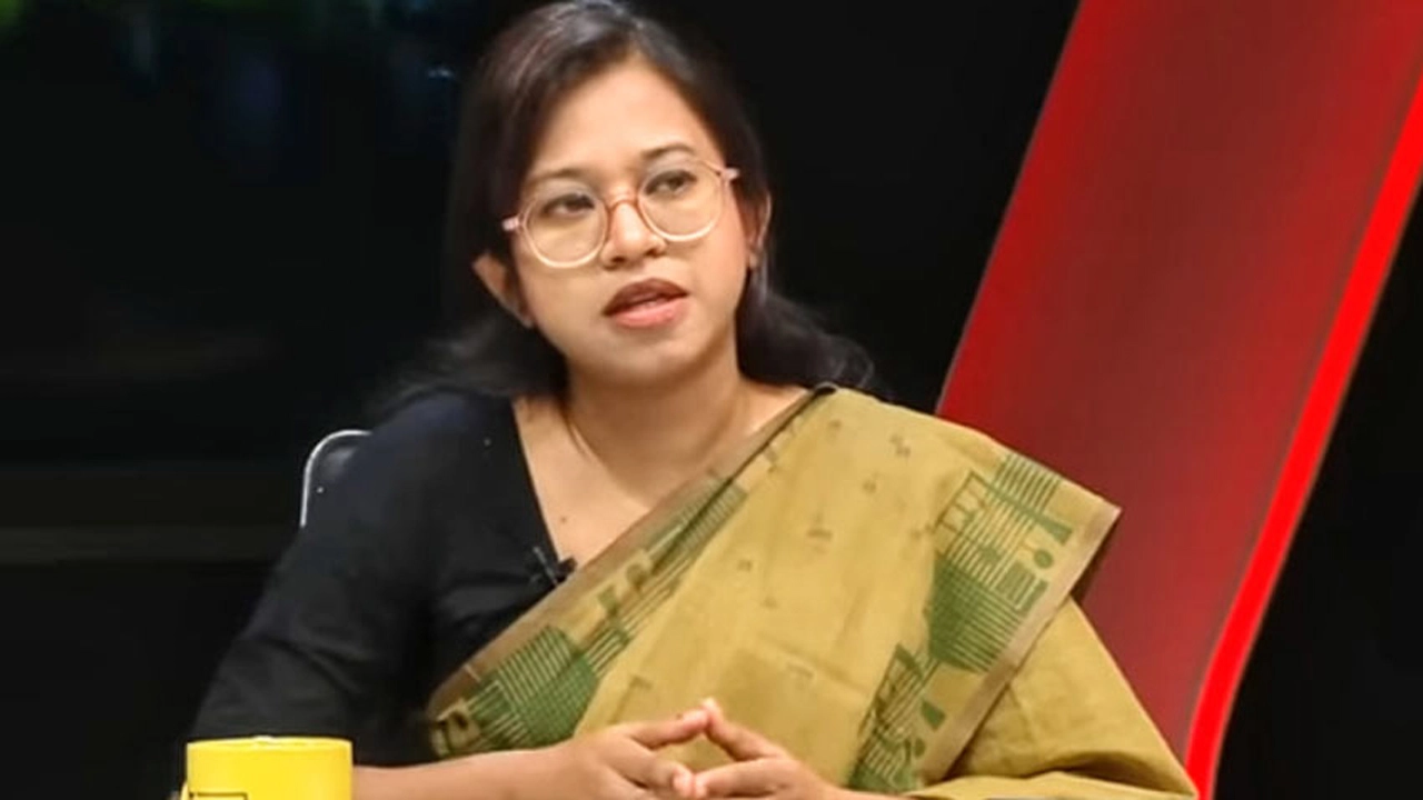 এনসিপি নেত্রী মনিরা শারমিনের মনোনয়ন বাতিল