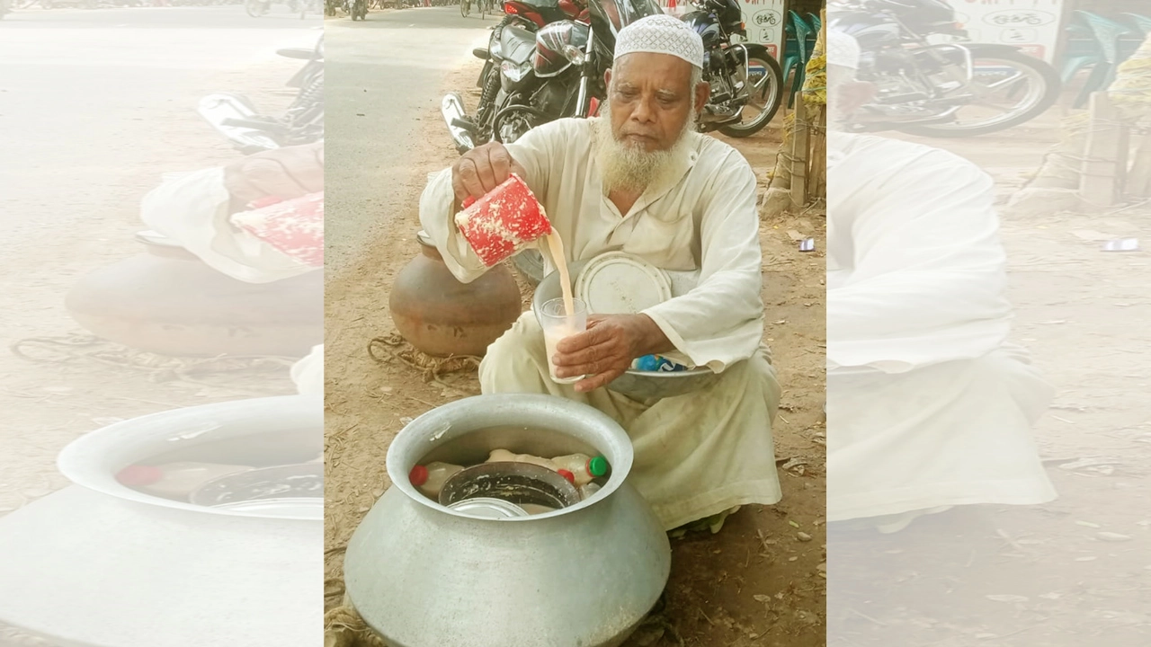 মাগুরার আব্দুস সালাম বিশ্বাসের ঘোল-মাঠা  ¦ ছবি: এস আর এ হান্নান