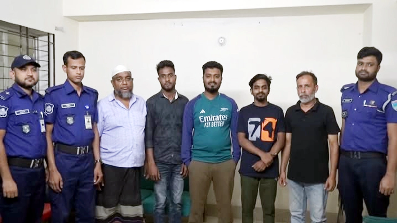 যশোরে যুবলীগের মিছিল, পাঁচজন আটক