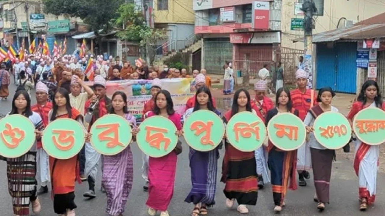 রাঙামাটিতে উৎসবমুখর পরিবেশে বৌদ্ধ পূর্ণিমা উদযাপন