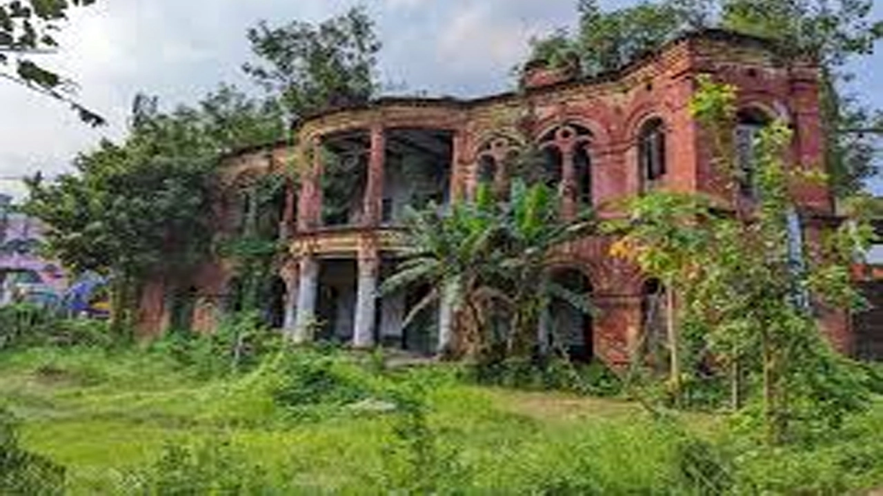 জমিদার বাড়ির আসল মালিক জমিদার রামগোপাল চাকী