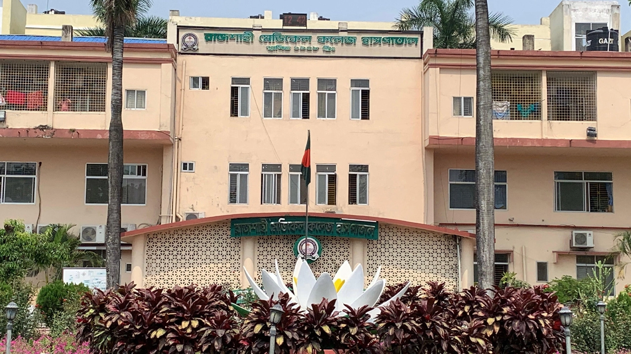 রাজশাহী রামেক হাসপাতালে হামে শিশুমৃত্যু বেড়ে ৫৫